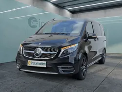 Schwarz Gebraucht 2022 Mercedes V300 AMG line Van / Kleinbus | 66.250 € (Fairer Preis)