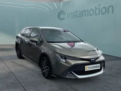Gold Gebraucht 2020 Toyota Corolla Kombi | 21.449 € (Fairer Preis)
