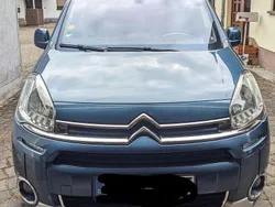 Blau Gebraucht 2014 Citroën Berlingo SELECTION Van / Kleinbus | 7.900 € (Fairer Preis)