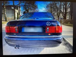 Blau Gebraucht 1999 Audi A8 Limousine | 12.500 €
