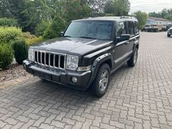 Braun metallic Gebraucht 2006 Jeep Commander Limited SUV | 7.975 € (Fairer Preis)
