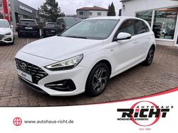 Weiß Gebraucht 2023 Hyundai i30 Limousine | 18.980 € (Fairer Preis)