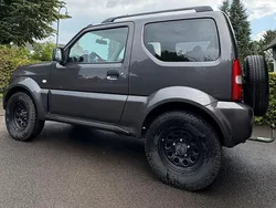 Grau Gebraucht 2016 Suzuki Jimny Comfort SUV | 18.500 € (Teuer)