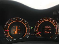 Grau Gebraucht 2008 Toyota Auris Kleinwagen | 4.200 € (Fairer Preis)