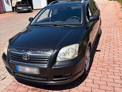 Schwarz Gebraucht 2006 Toyota Avensis Edition Kombi | 3.200 € (Fairer Preis)