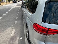 Silber Gebraucht 2018 VW Touran Van / Kleinbus | 11.000 € (Fairer Preis)
