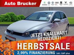 Weiss Gebraucht 2014 VW Golf VII Cup Limousine | 11.780 € (Fairer Preis)