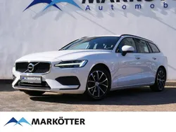 Ice white / solid Gebraucht 2018 Volvo V60 Momentum Kombi | 18.990 € (Teuer)
