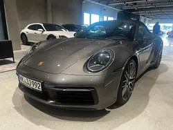 Grau Gebraucht 2022 Porsche 911 Carrera Cabriolet Cabrio | 139.911 €