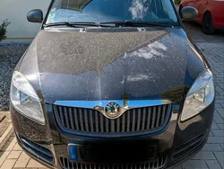 Schwarz Gebraucht 2009 Skoda Fabia Kleinwagen | 3.000 € (Fairer Preis)