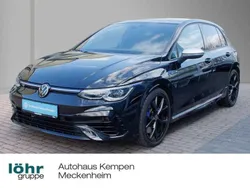 Grenadillschwarz metallic Gebraucht 2024 VW Golf VIII R Limousine | 38.150 € (Superpreis)