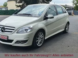 Weiß Gebraucht 2010 Mercedes B180 Van / Kleinbus | 5.200 € (Fairer Preis)