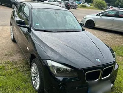 Schwarz Gebraucht 2011 BMW X1 SUV | 6.799 € (Fairer Preis)