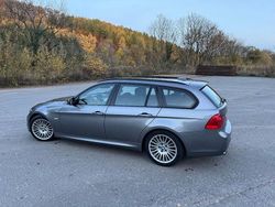 Grau Gebraucht 2010 BMW 320 M Sport Kombi | 6.800 € (Fairer Preis)