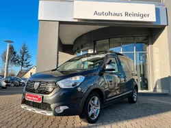 Grau Gebraucht 2019 Dacia Dokker Stepway Van | 17.499 € (Etwas zu teuer)