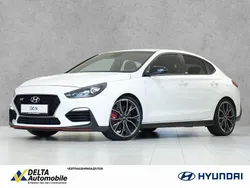 Polar white / sol Gebraucht 2019 Hyundai i30 Limousine | 20.890 € (Guter Preis)