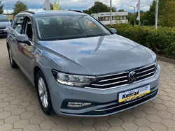 Grau Gebraucht 2022 VW Passat Business Kombi | 20.989 € (Guter Preis)