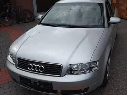 Silber Gebraucht 2003 Audi A4 Limousine | 2.900 € (Fairer Preis)