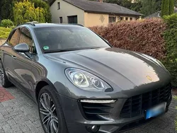 Grau Gebraucht 2015 Porsche Macan S SUV | 30.000 € (Etwas zu teuer)