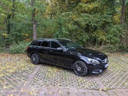 Schwarz Gebraucht 2018 Mercedes C220 Kombi | 16.900 € (Fairer Preis)