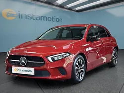 Rot Gebraucht 2022 Mercedes A200 Kleinwagen | 27.749 € (Fairer Preis)