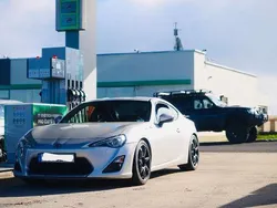 Silber Gebraucht 2013 Toyota GT86 GT Coupé | 22.500 €