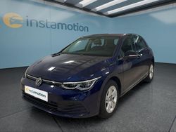 Blau Gebraucht 2023 VW Golf VIII Kleinwagen | 25.249 € (Fairer Preis)