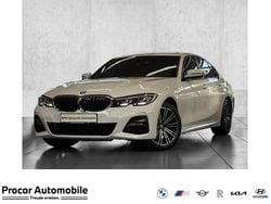 Weiß Gebraucht 2020 BMW 320 M Sport Limousine | 31.990 € (Fairer Preis)