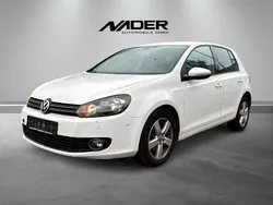 Weiß Gebraucht 2011 VW Golf VI Team Limousine | 2.990 € (Fairer Preis)