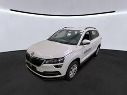 Weiß Gebraucht 2021 Skoda Karoq Ambition SUV | 14.990 €