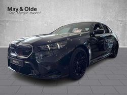 Black sapphire metallic Neu 2025 BMW M5 Sport Line Limousine | 145.690 € (Etwas zu teuer)
