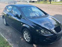 Schwarz Gebraucht 2010 Seat Leon Kleinwagen | 2.700 € (Guter Preis)