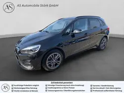 Schwarz black sapphire metallic Gebraucht 2021 BMW 220 Active Tourer Sport Line Van / Kleinbus | 22.450 € (Fairer Preis)