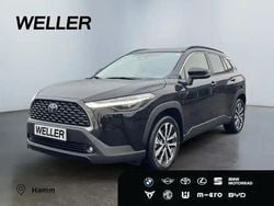 Schwarz Gebraucht 2024 Toyota Corolla Cross Team SUV | 30.280 € (Fairer Preis)