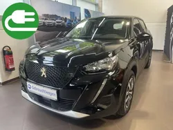 Perla nera schwarz (schwarz) Gebraucht 2022 Peugeot e-2008 Active SUV | 17.990 € (Guter Preis)