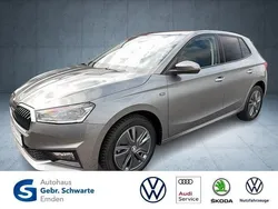 Grau Gebraucht 2024 Skoda Fabia Drive Limousine | 21.990 € (Fairer Preis)