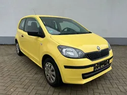 Gelb Gebraucht 2015 Skoda Citigo Active Kleinwagen | 3.300 € (Guter Preis)