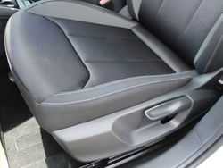 Weiß Gebraucht 2023 Skoda Kamiq Ambition SUV | 25.379 € (Etwas zu teuer)