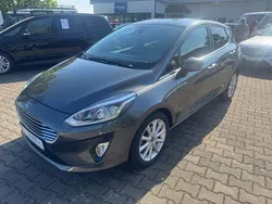 Grau Gebraucht 2019 Ford Fiesta Titanium Kleinwagen | 15.490 € (Fairer Preis)