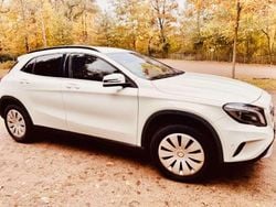 Weiß Gebraucht 2016 Mercedes GLA180 Edition SUV | 11.500 € (Guter Preis)