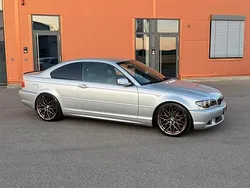 Silber Gebraucht 2006 BMW 320 Coupé | 4.800 €