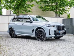 Grau Gebraucht 2023 BMW X5 Performance SUV | 82.999 € (Teuer)