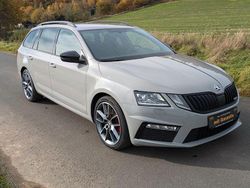 Grau Gebraucht 2020 Skoda Octavia RS Kombi | 19.490 € (Teuer)