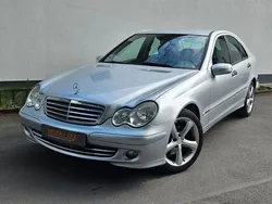 Silber Gebraucht 2005 Mercedes C220 Limousine | 3.490 € (Fairer Preis)