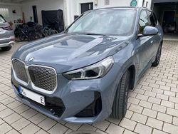 Grau Gebraucht 2024 BMW iX1 Sport Line SUV | 40.500 € (Guter Preis)