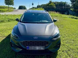Grau Gebraucht 2020 Ford Focus ST Kombi | 24.500 € (Etwas zu teuer)