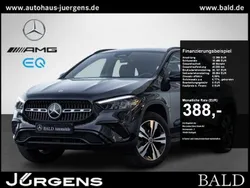 Metalliclack kosmosschwarz Gebraucht 2024 Mercedes GLA250 Progressive SUV | 41.390 € (Fairer Preis)