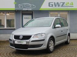 Silber Gebraucht 2008 VW Touran Conceptline Van / Kleinbus | 6.990 € (Teuer)