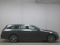 Grau Gebraucht 2021 Mercedes E300 Avantgarde Kombi | 21.980 € (Guter Preis)