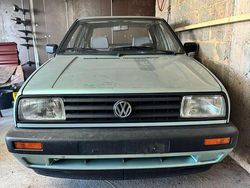 Blau Gebraucht 1991 VW Jetta Limousine | 2.440 €